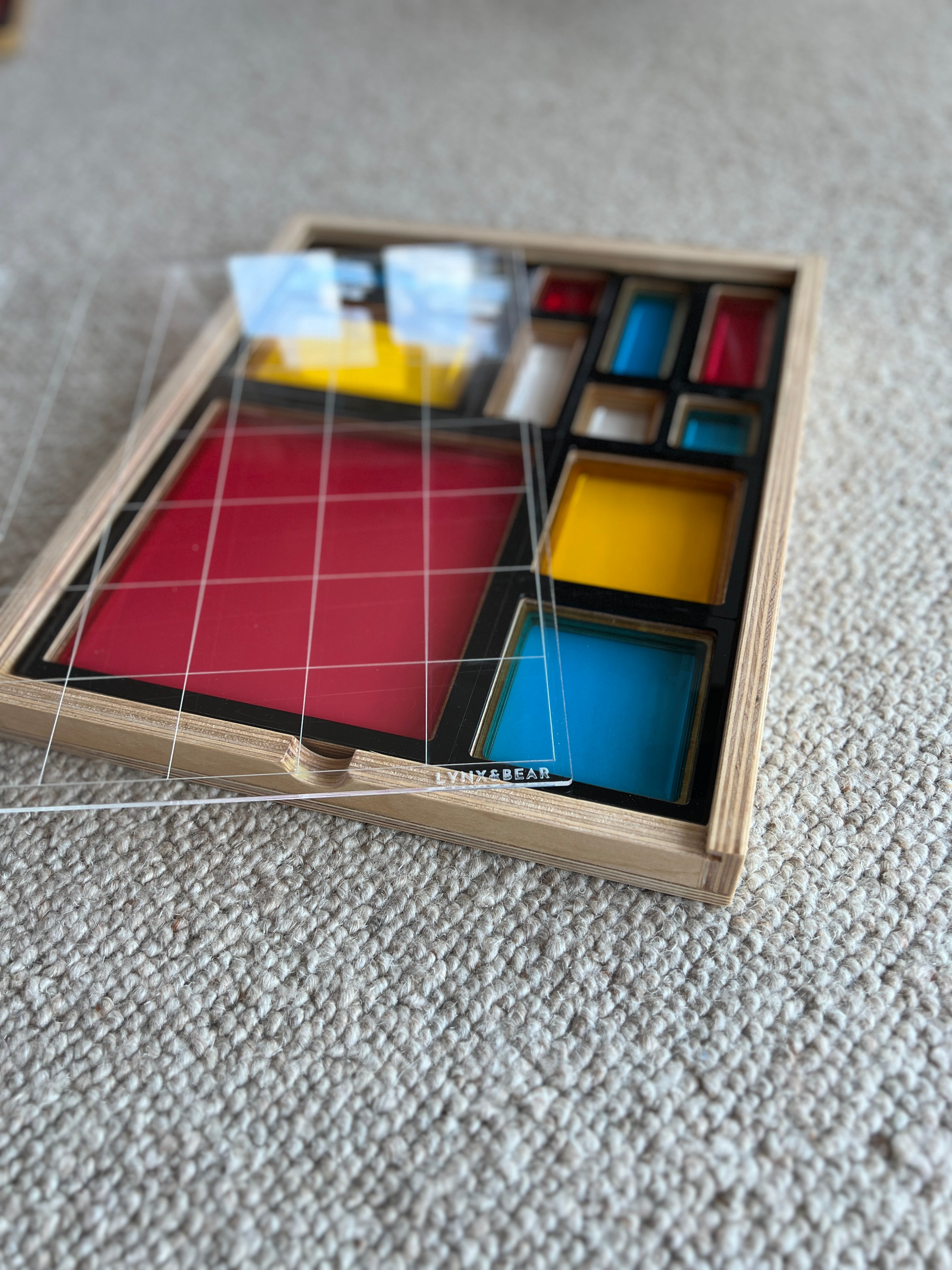 Układanka sensoryczna Little Mondrian – Kreatywny sorter geometryczny 3w1
