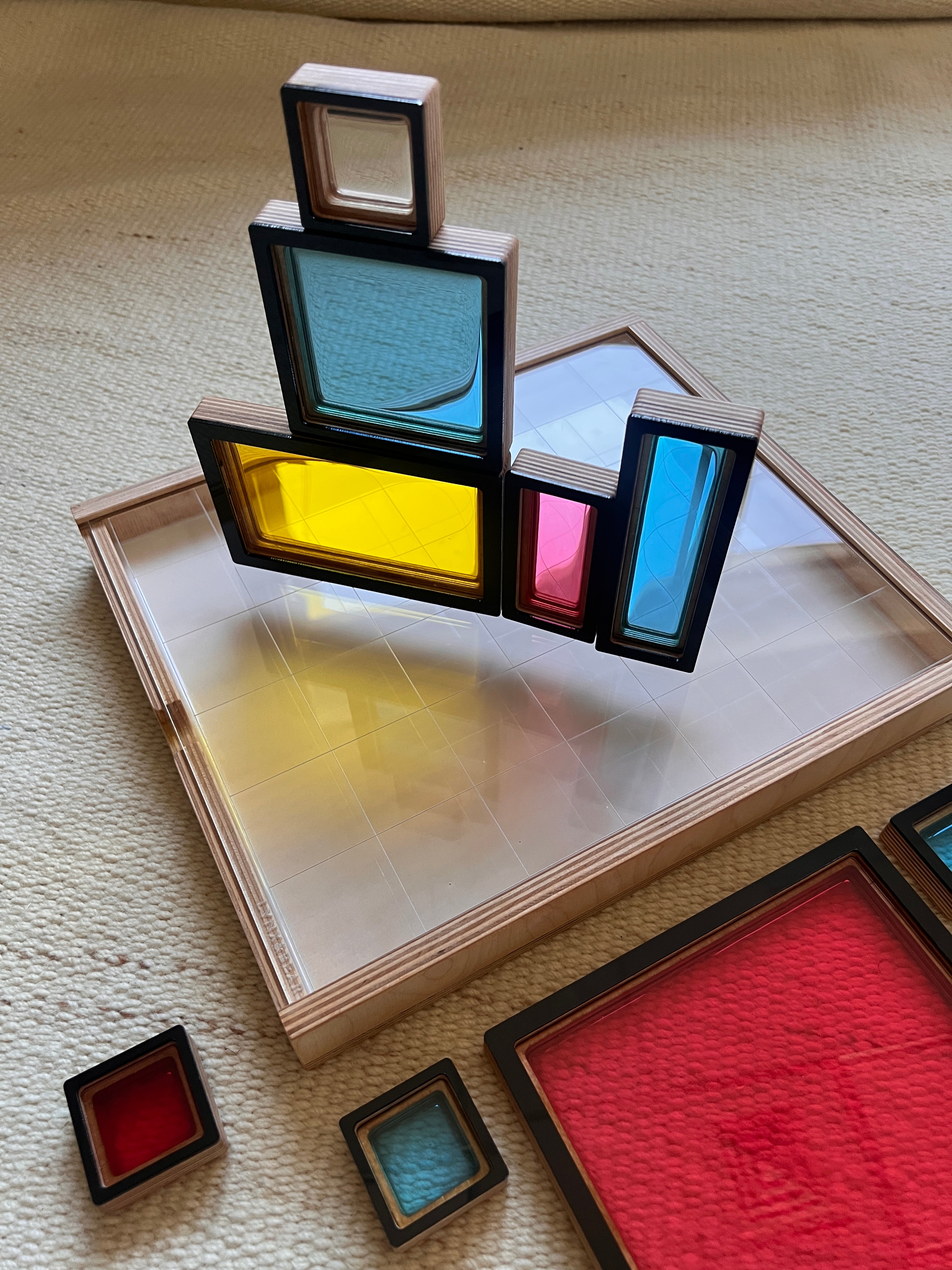 Układanka sensoryczna Little Mondrian – Kreatywny sorter geometryczny 3w1